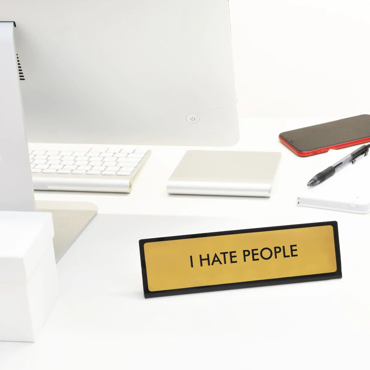 Namensschild „I Hate People“ – Flamingo-Kerzen