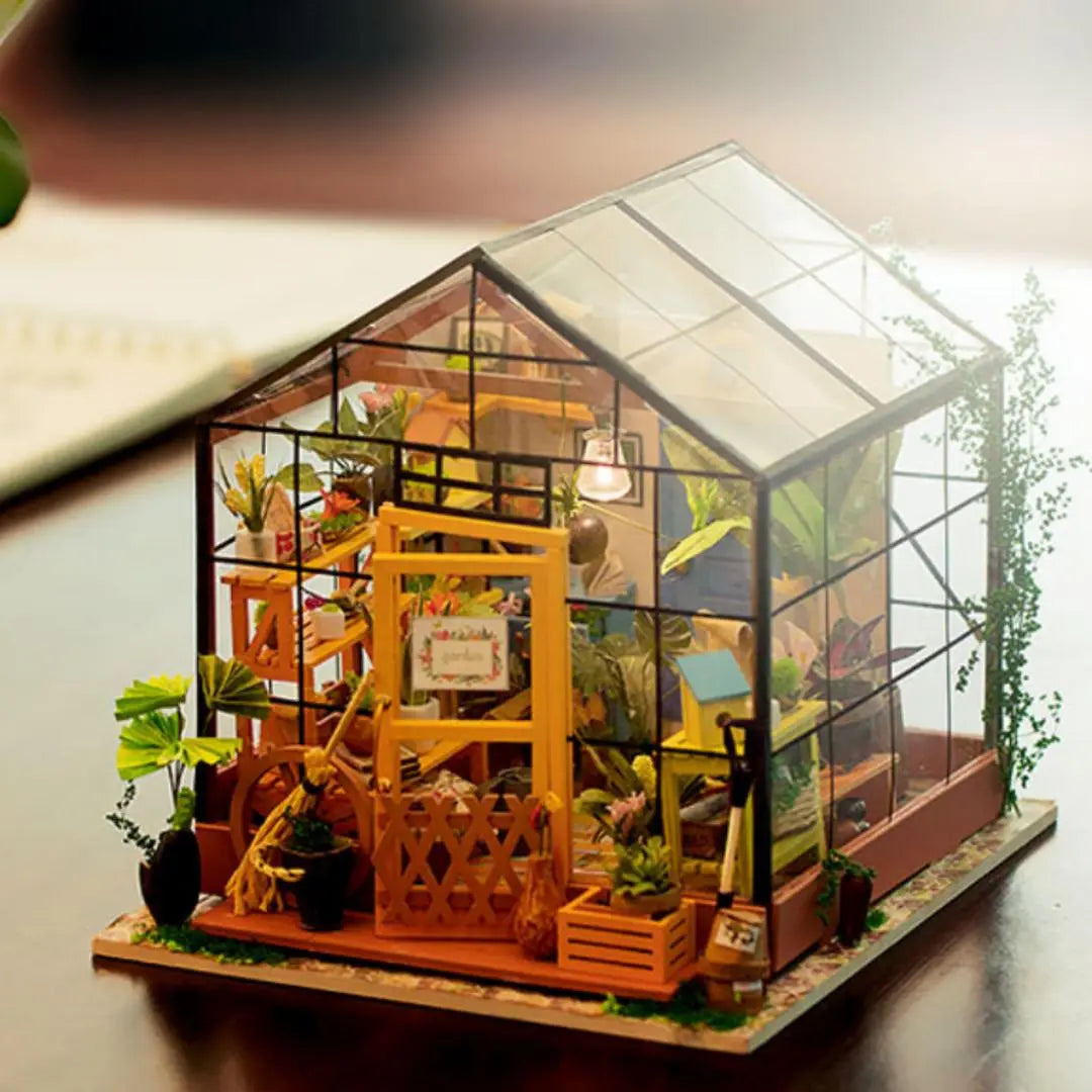 DIY Miniature House Cathy's Flower House - Robotime