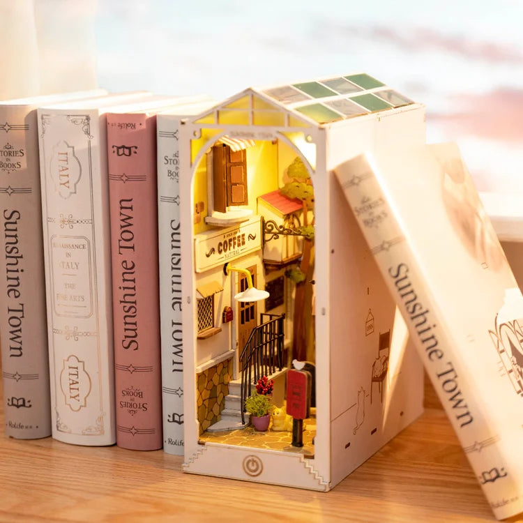DIY Book Nook Sunshine Town - Robotime