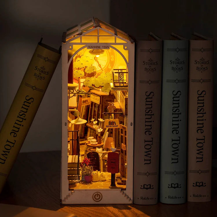 DIY Book Nook Sunshine Town - Robotime