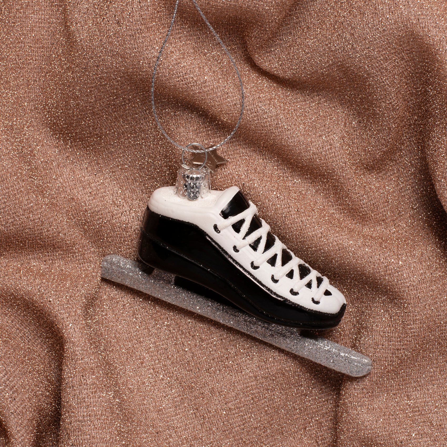 Christmas Ornament Black Skates – Vondels