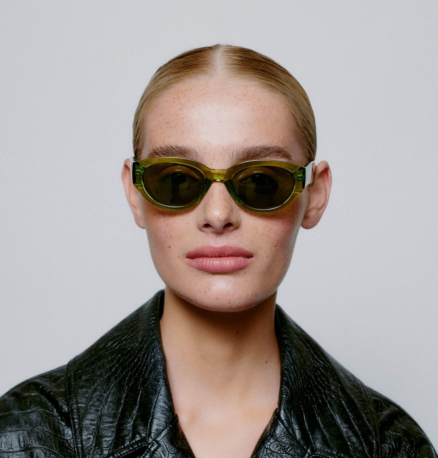 Sunglasses Winnie Light Olive - A. Kjaerbede 