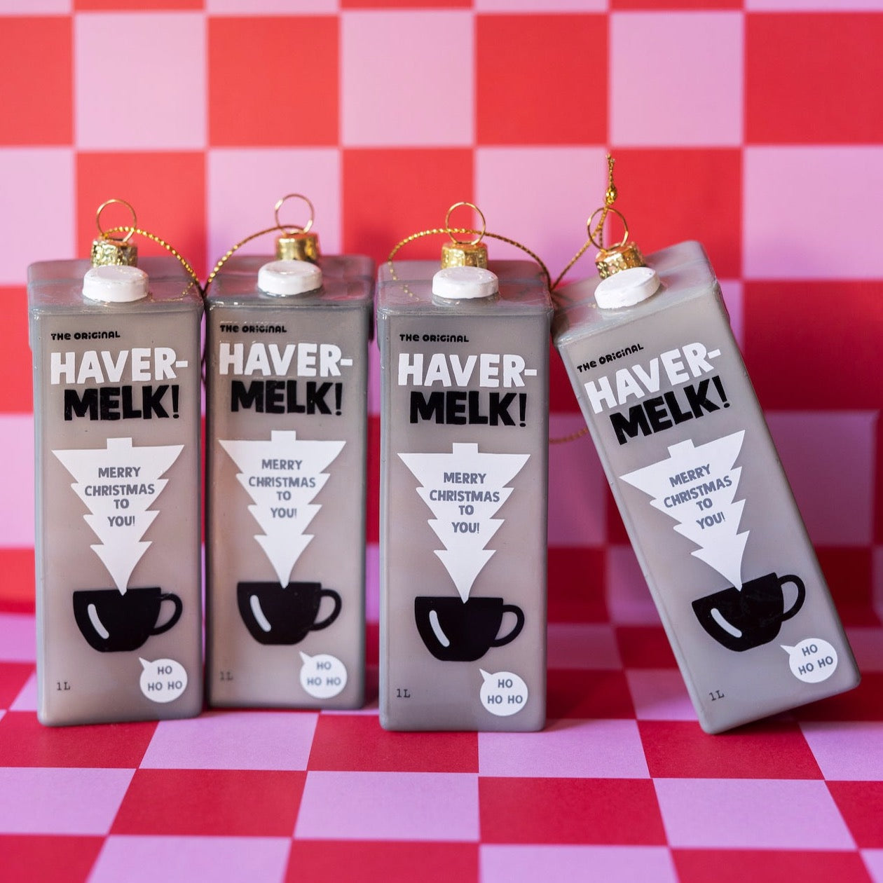 Weihnachtsschmuck Hafermilch – Yup auf dem Baum