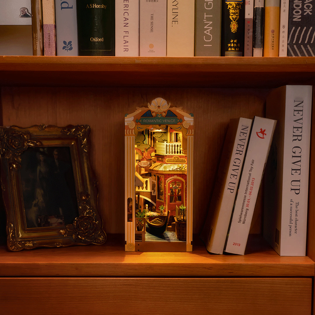 Romantic Venice Book Nook DIY Miniature House