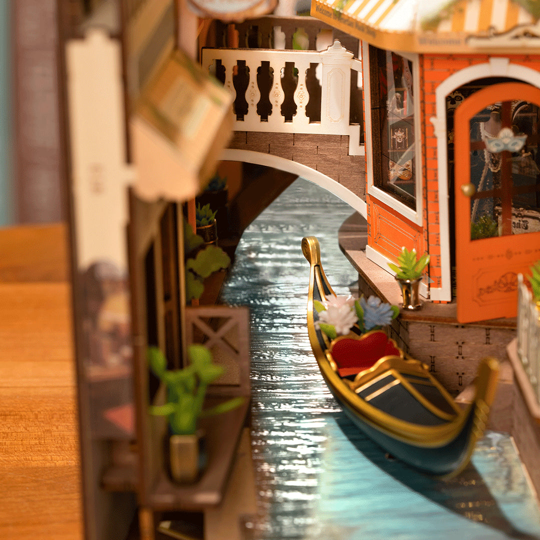 Romantic Venice Book Nook DIY Miniature House