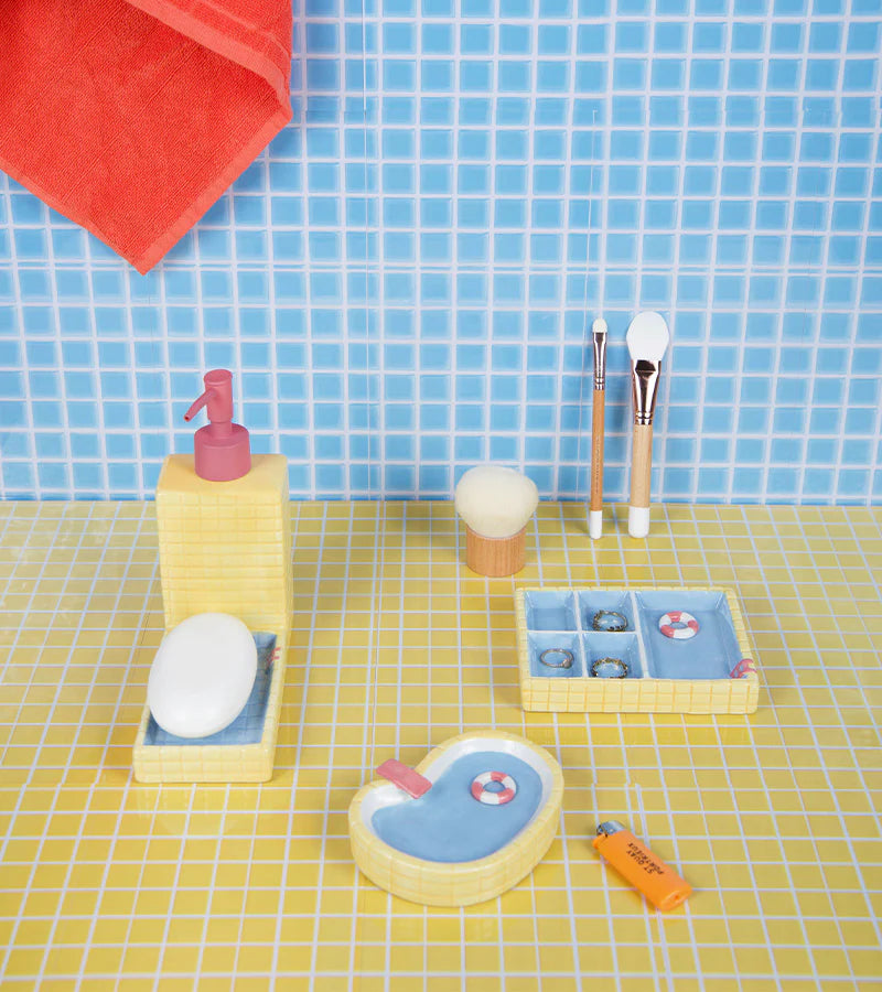 Zeepdispenser Zwembad