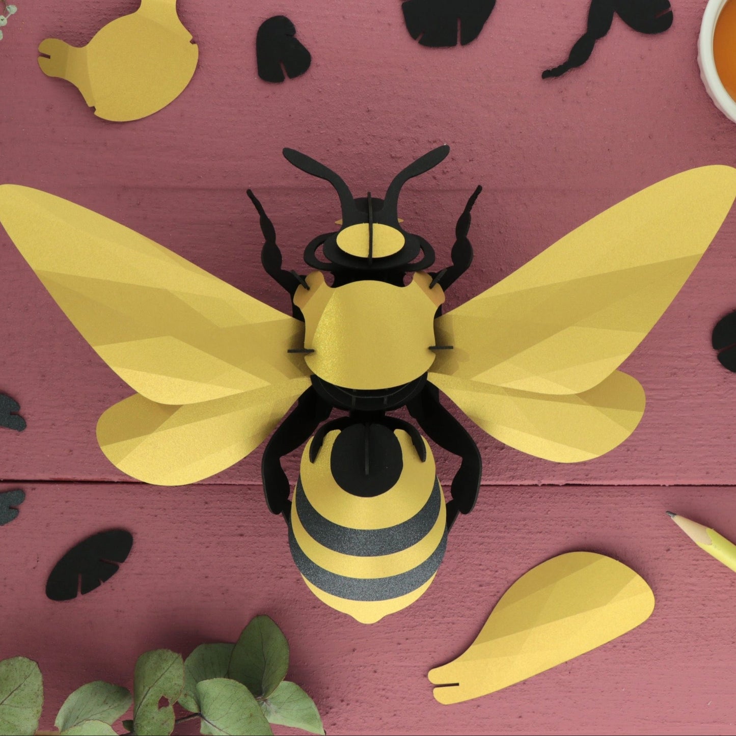 Paper Honeybee XL - Assembli