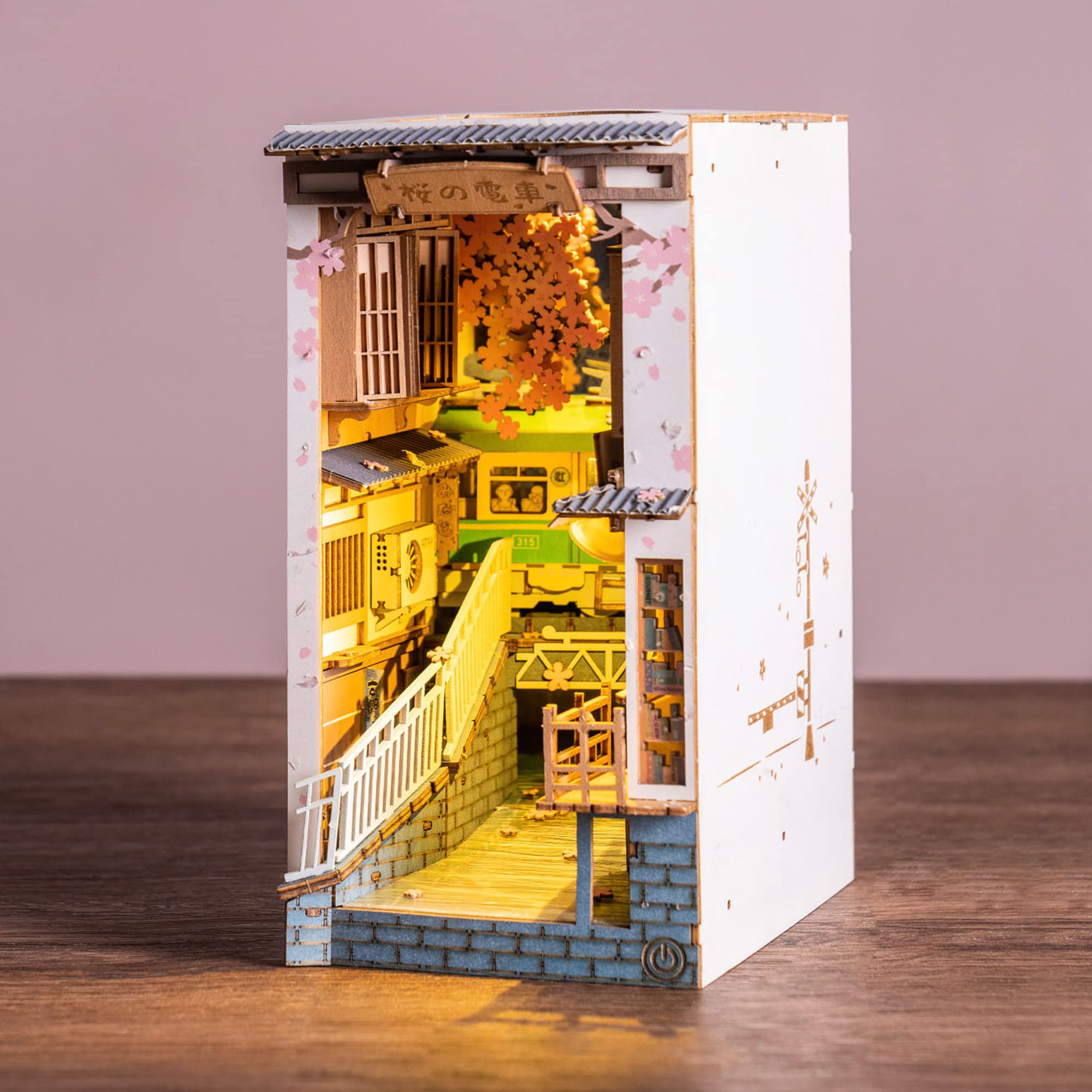 DIY Book Nook Sakura Densya - Robotime 