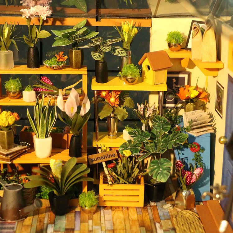 DIY Miniature House Cathy's Flower House - Robotime
