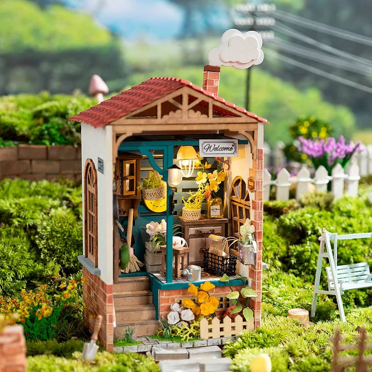 DIY Miniature House Dream Yard - Robotime